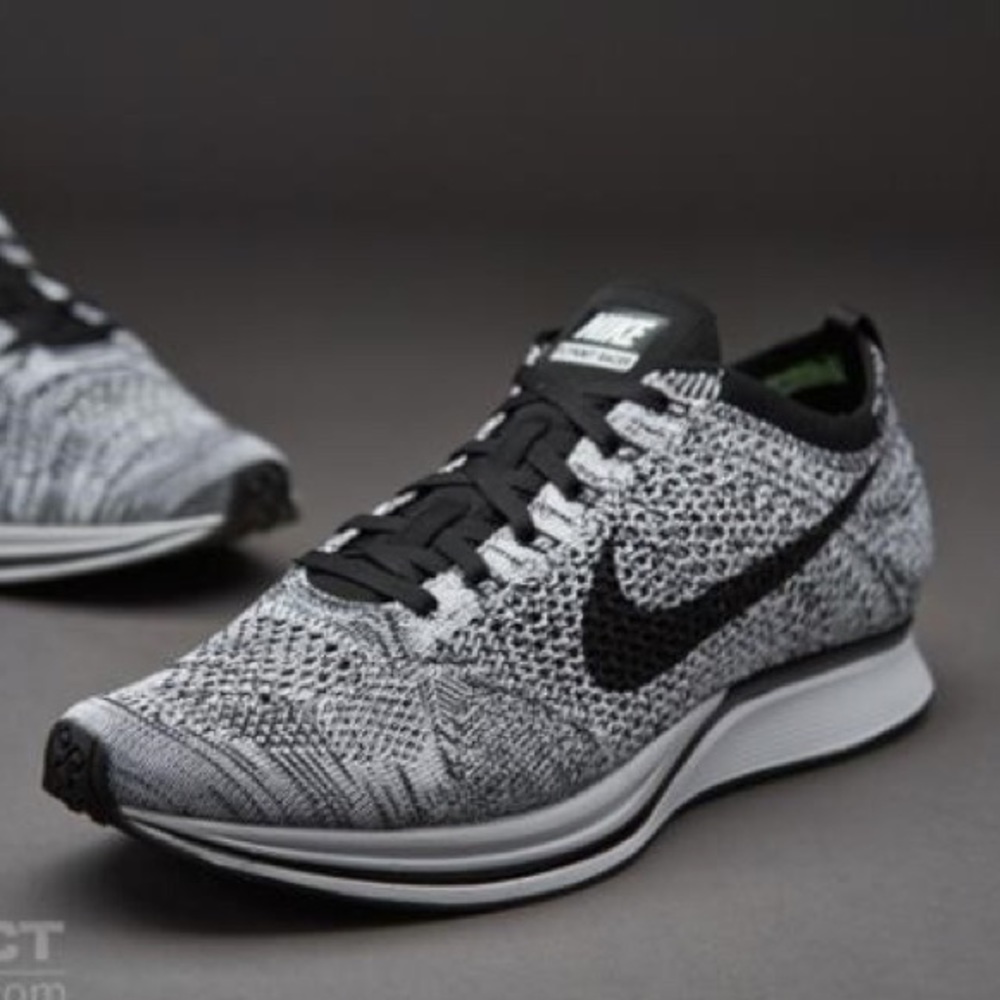 6.5M/8W Black Nike Flyknit Racer Shoe